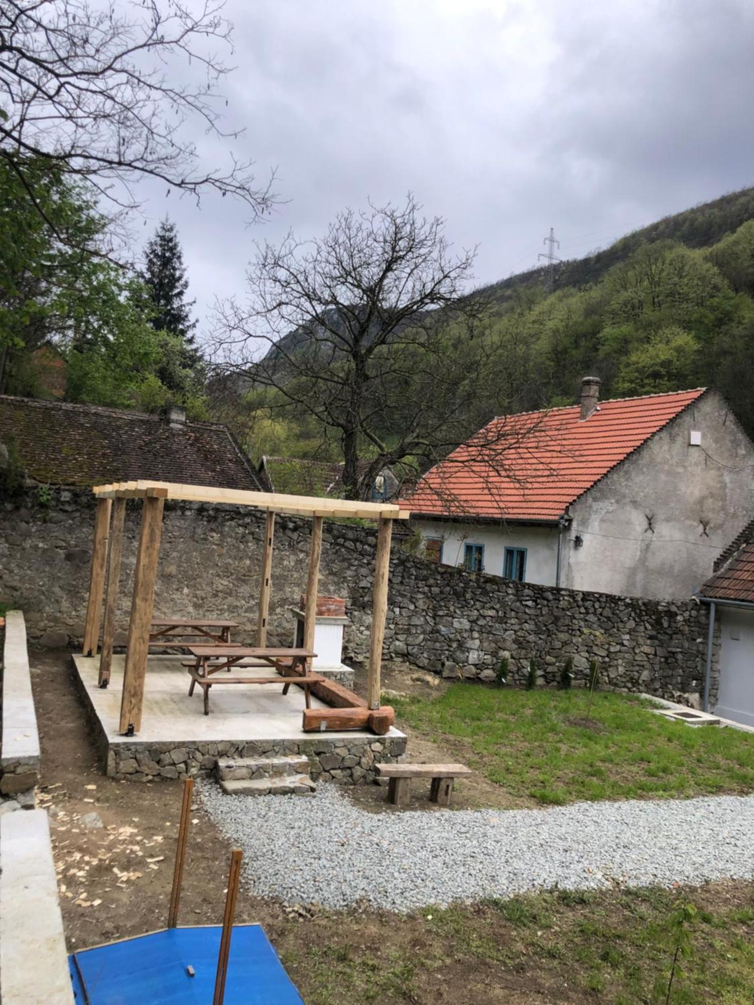 Sasca 362 Ap2 Villa Sasca Montană Eksteriør billede